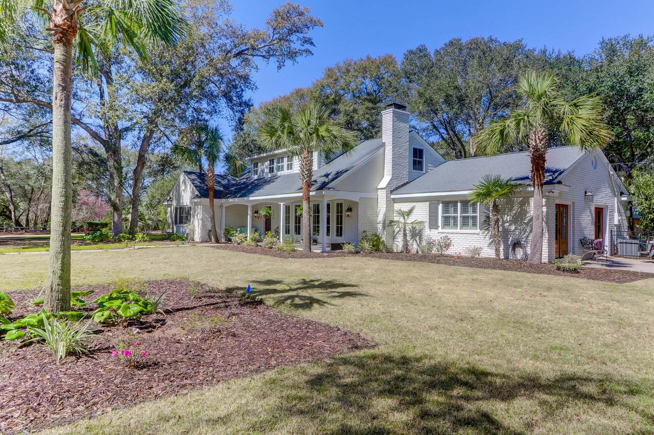 223 Molasses Lane - Photo 1