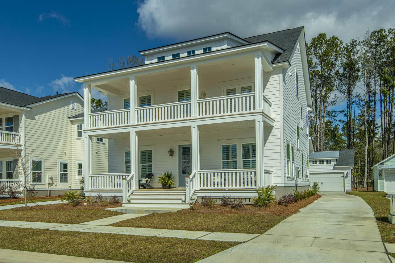 3877 Maidstone Drive - Photo 1