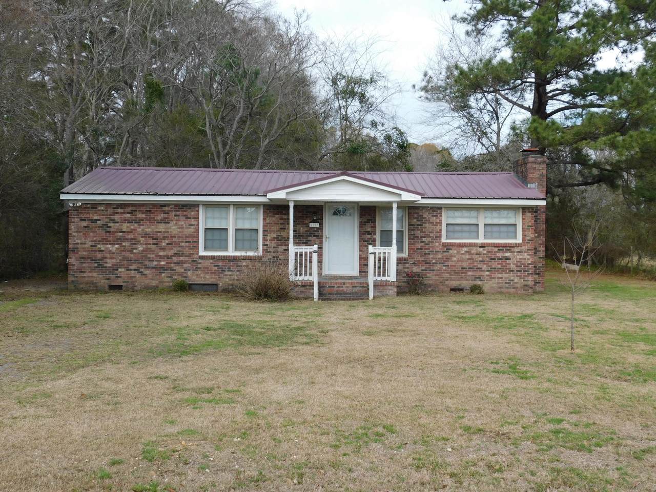 1122 Bethera Road - Photo 1