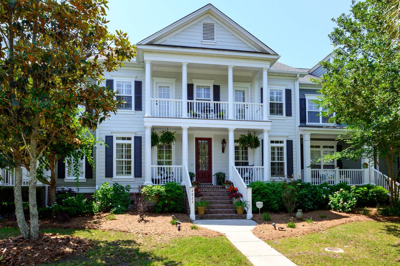 2823 Treadwell Street - Photo 1