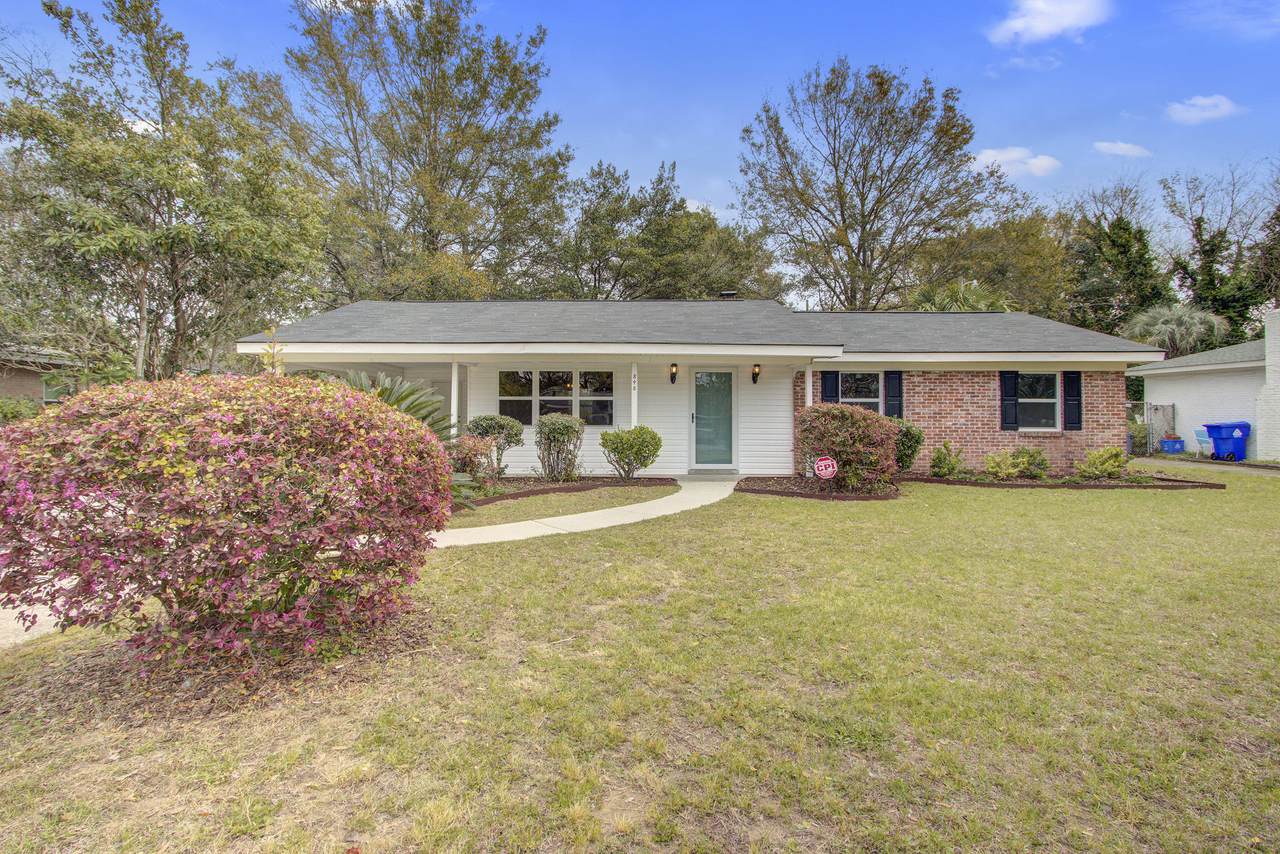 848 Quail Drive - Photo 1