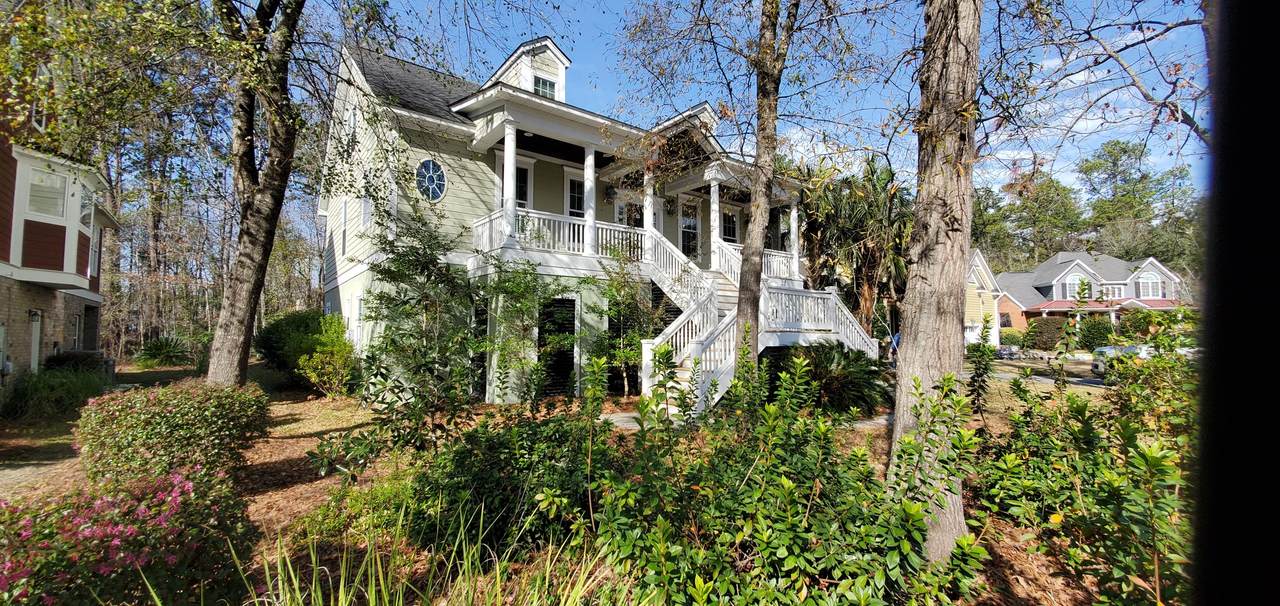 6906 Lone Pine Court - Photo 1