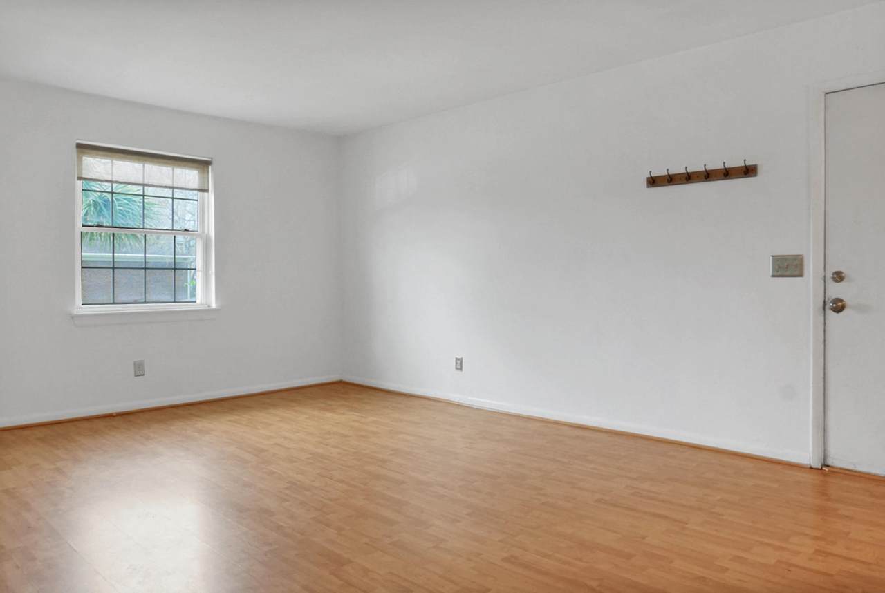 21 Rivers Point Row - Photo 1