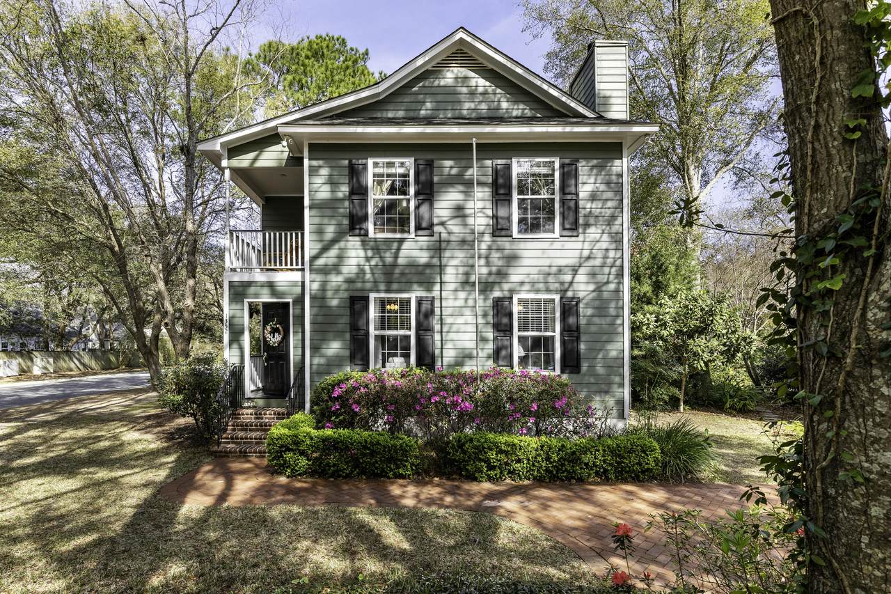 1352 Battery Glover Court - Photo 1