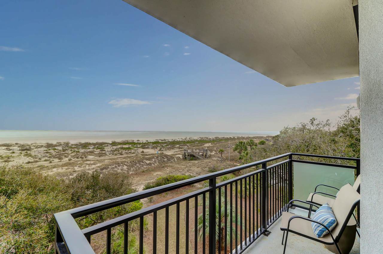7600 Palmetto Drive - Photo 1