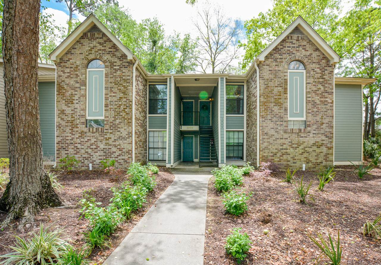 1869 Montclair Drive - Photo 1