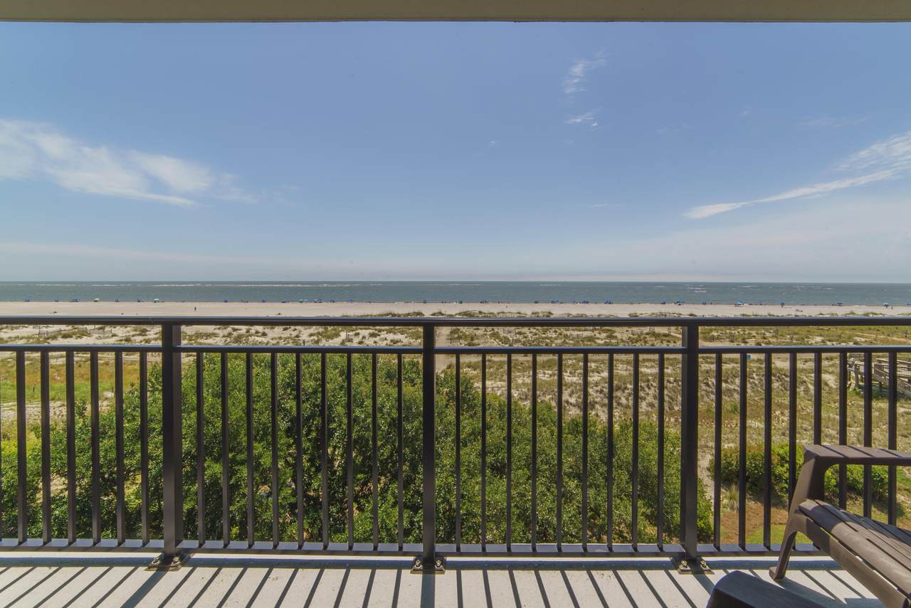 7600 Palmetto Drive - Photo 1