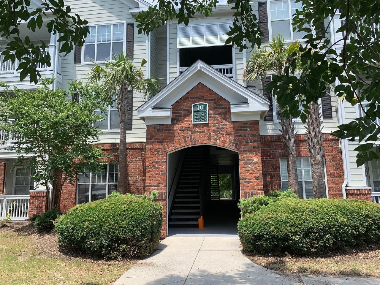 45 Sycamore Avenue - Photo 1