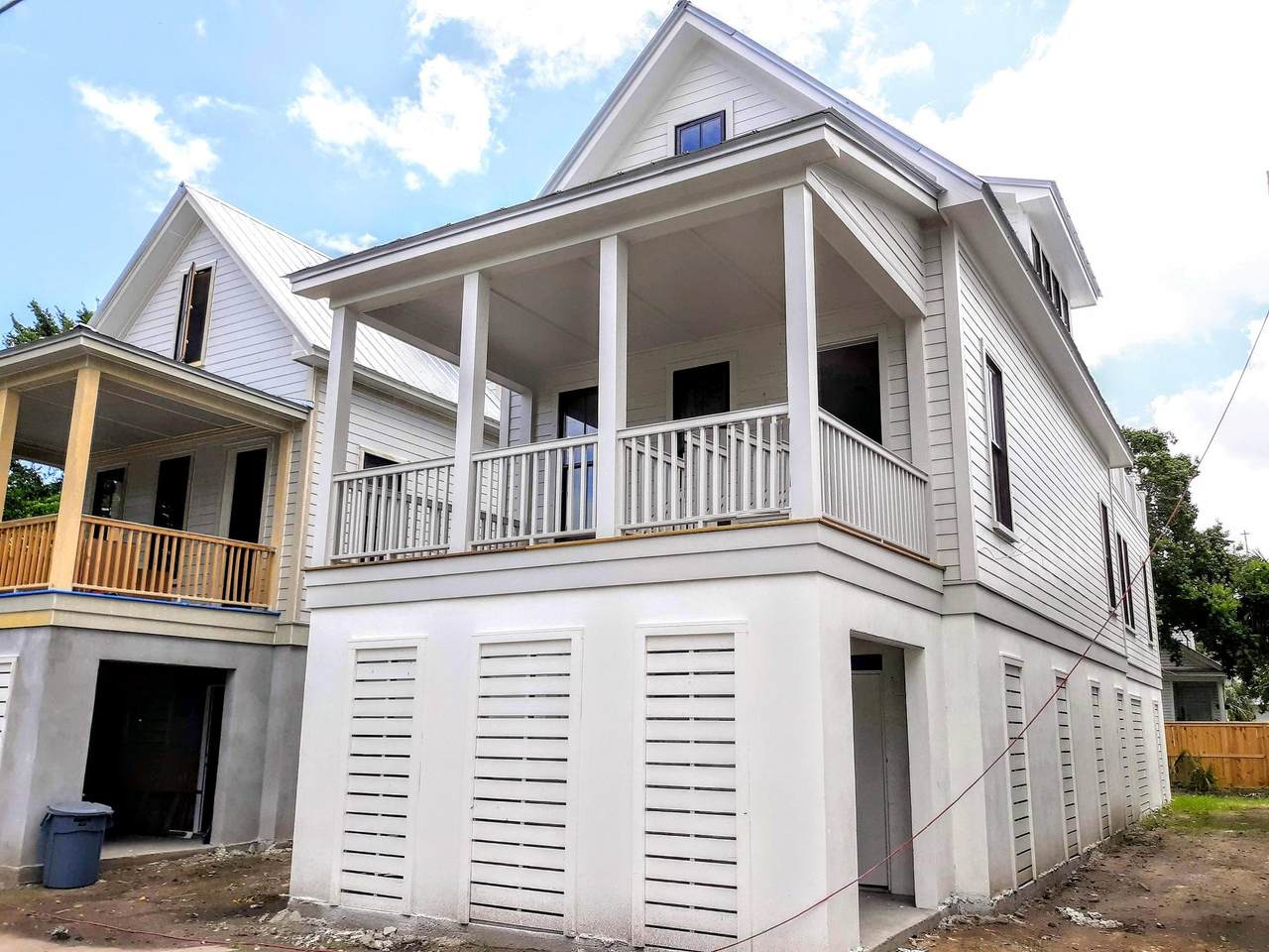 207 Line Street - Photo 1