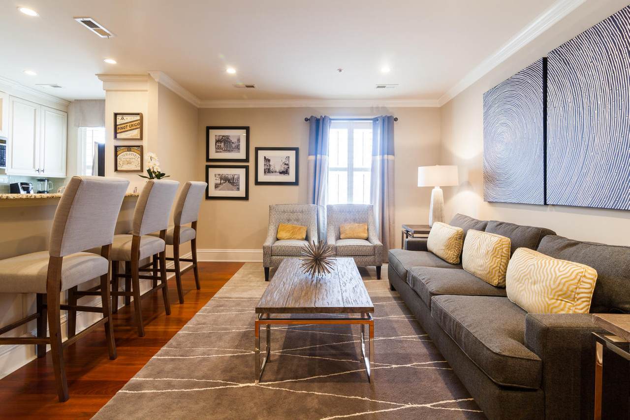 292 King Street - Photo 1