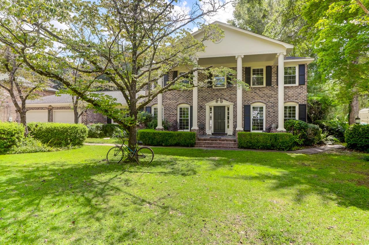 111 Ayers Circle - Photo 1