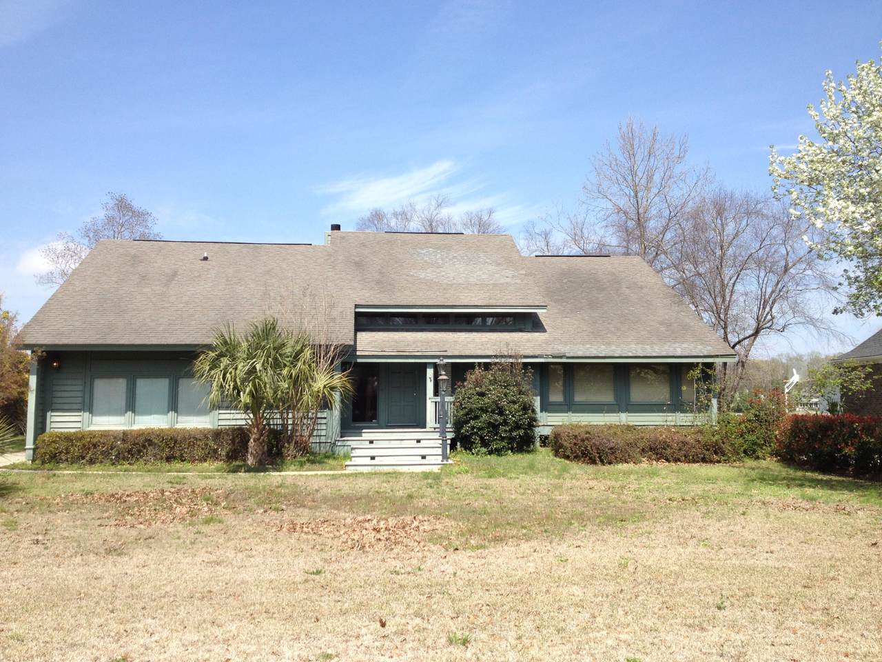 1668 Seignious Drive - Photo 1