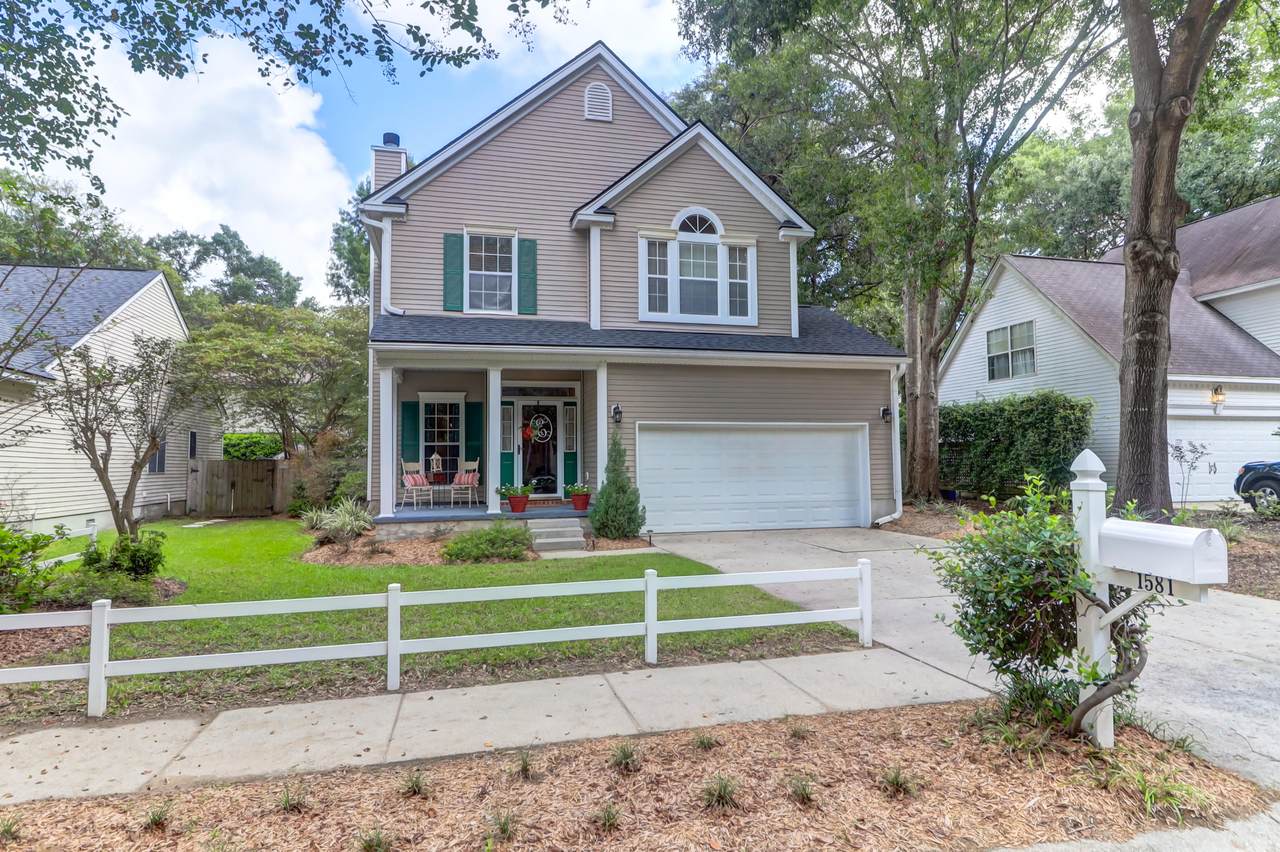 1581 Harborsun Drive - Photo 1