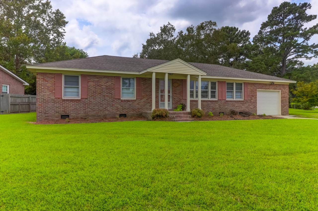 347 Swift Avenue - Photo 1