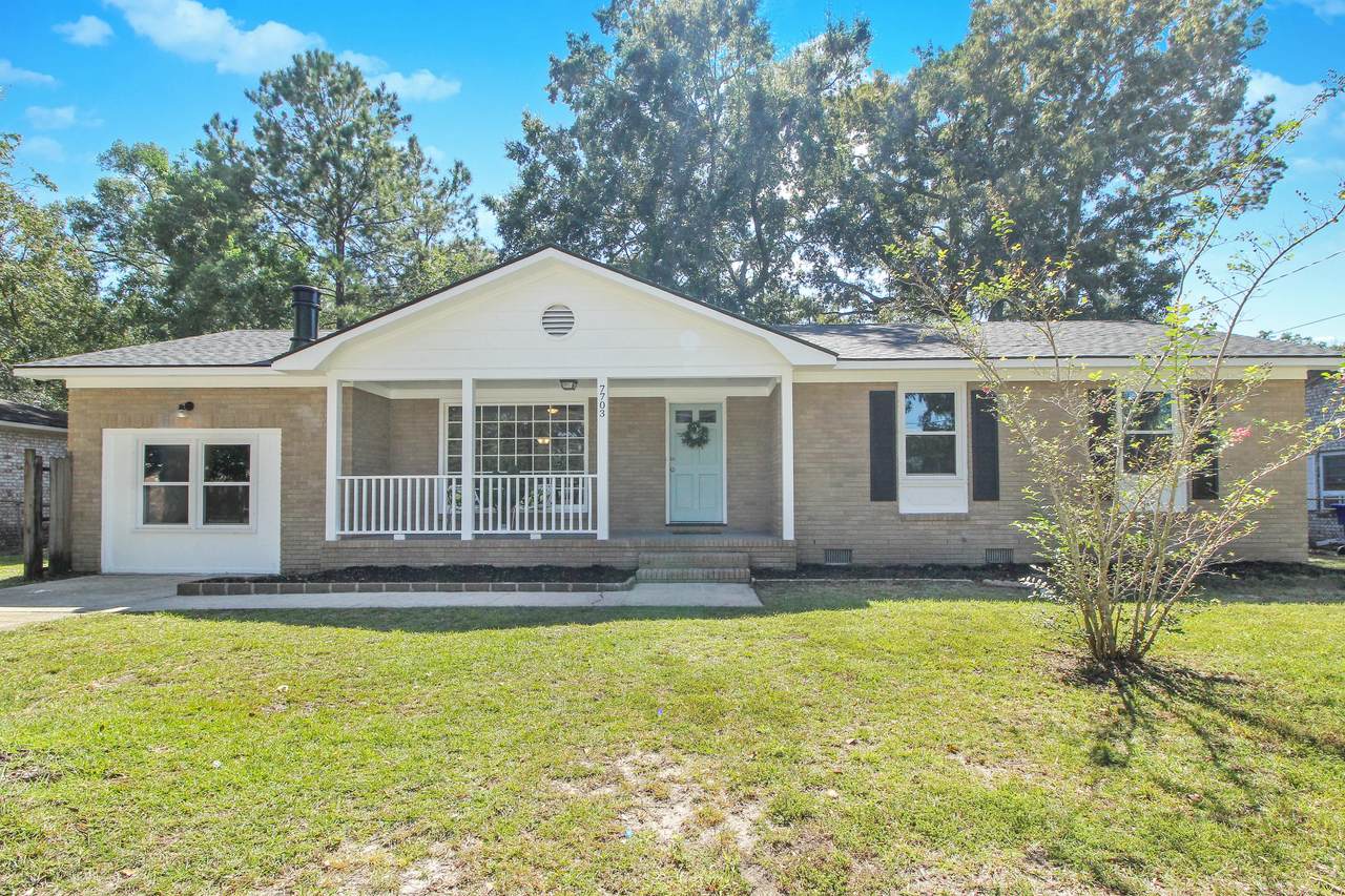 7703 Allwood Avenue - Photo 1