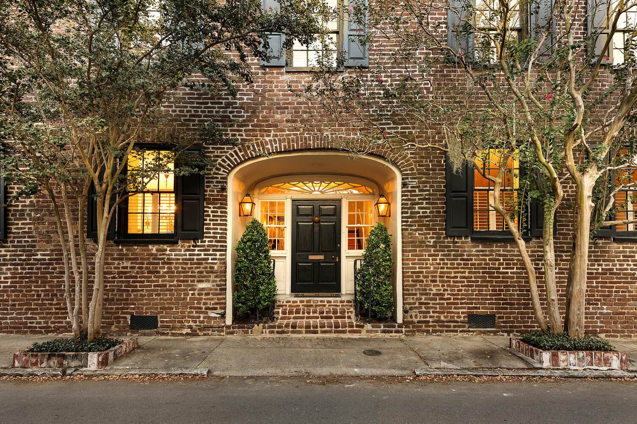 70 King Street - Photo 1