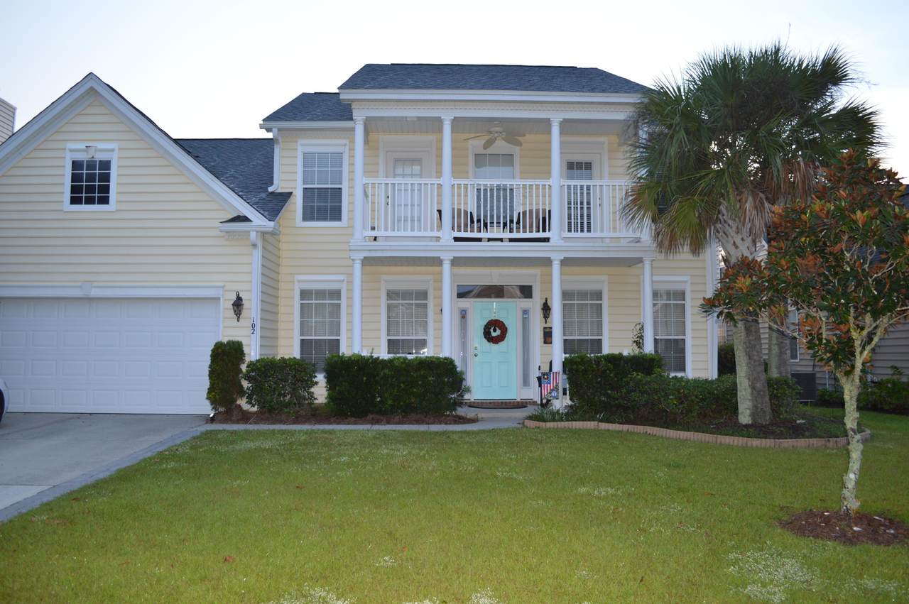 102 Gathering Island Road - Photo 1