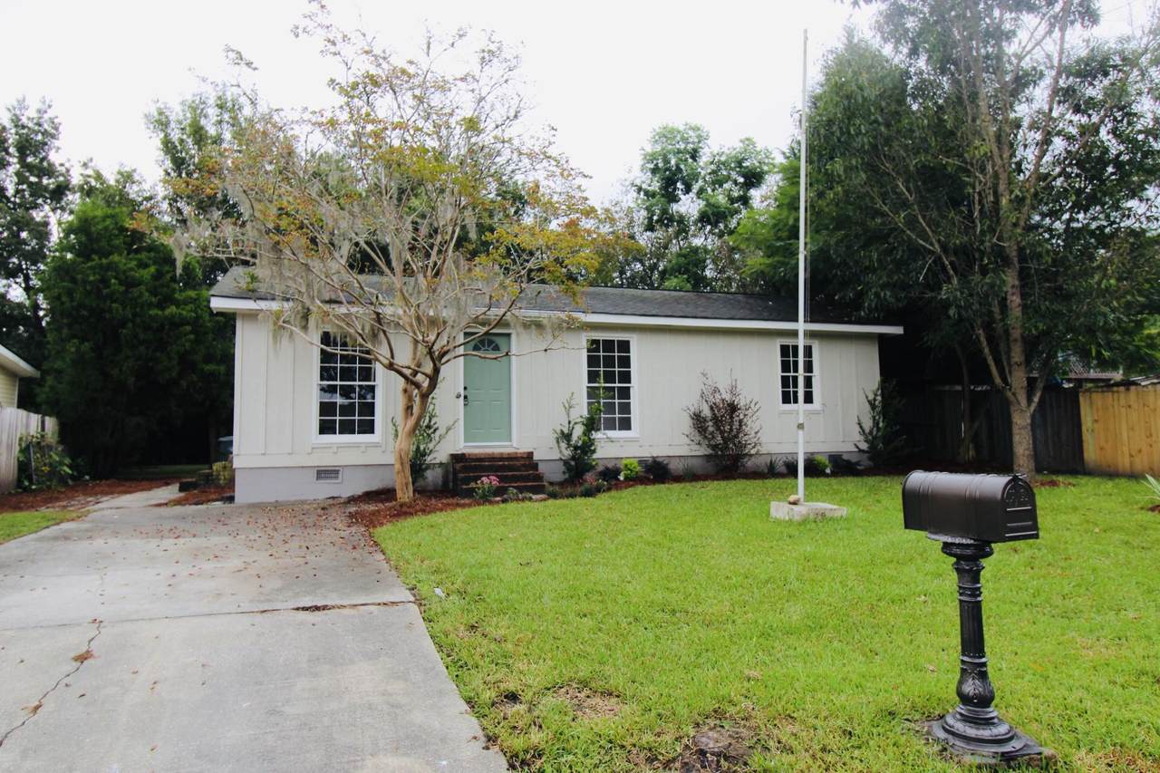 125 Red Cedar Drive - Photo 1