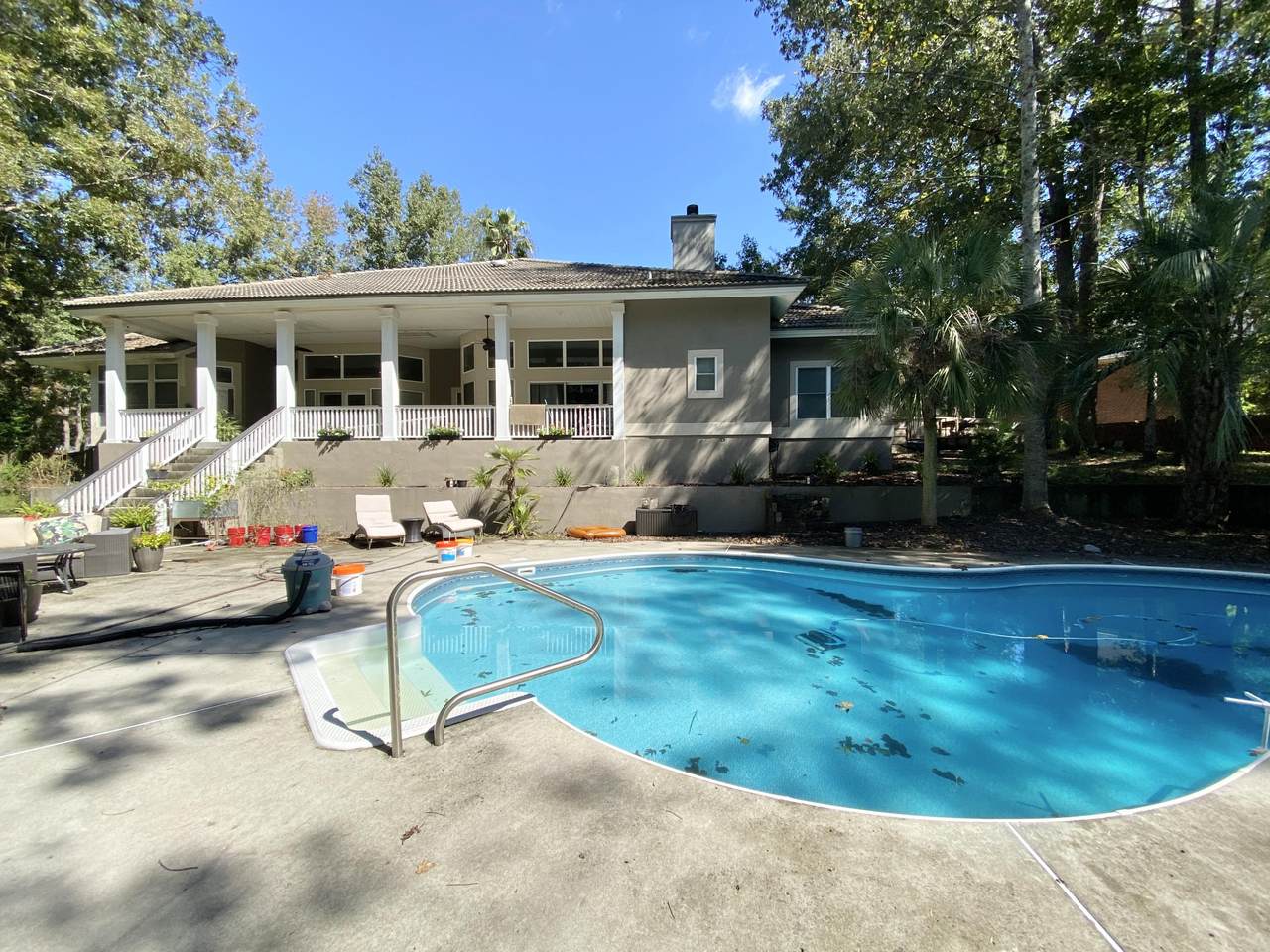 400 Barfield Drive - Photo 1