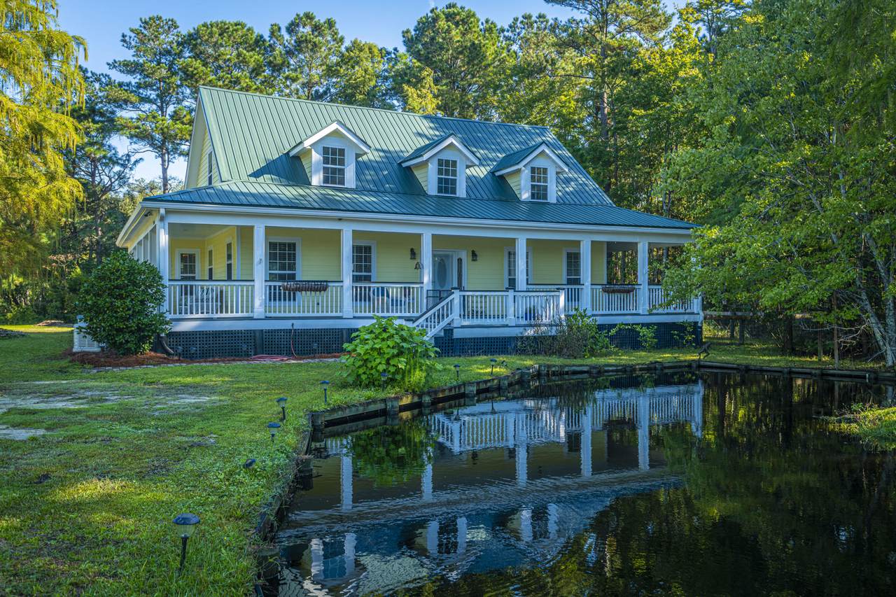 2266 United Drive - Photo 1