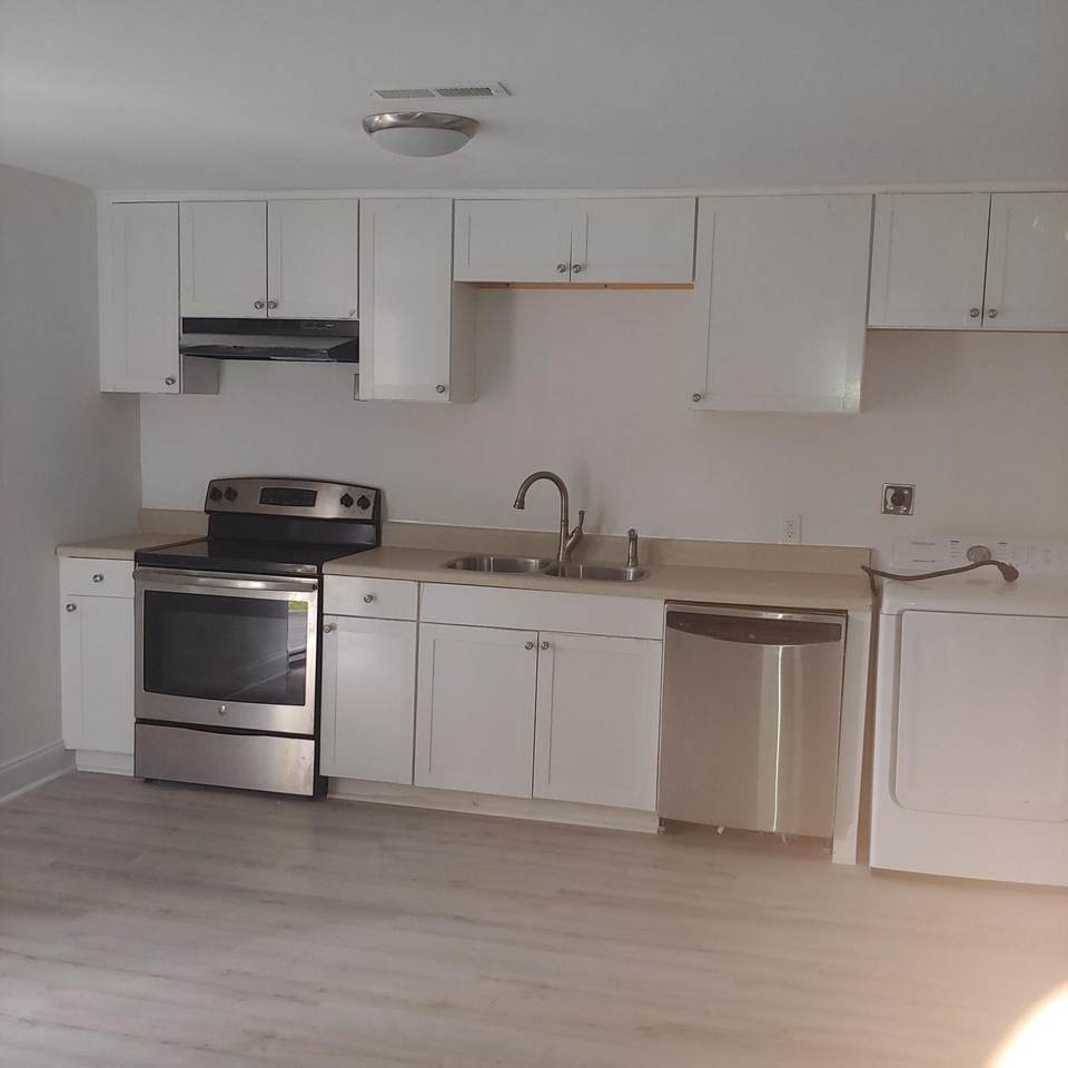 4731 Sanders Avenue - Photo 1
