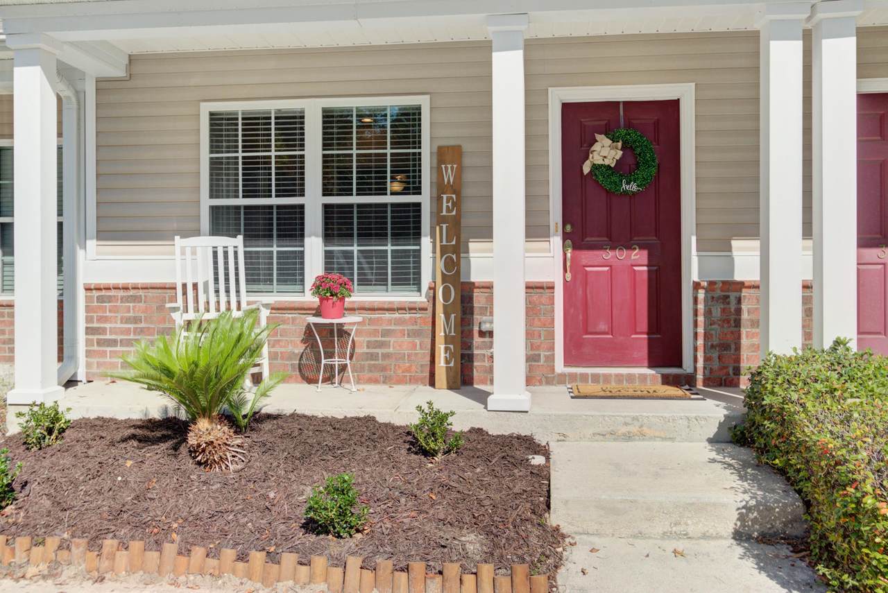 302 Twin Tree Drive - Photo 1