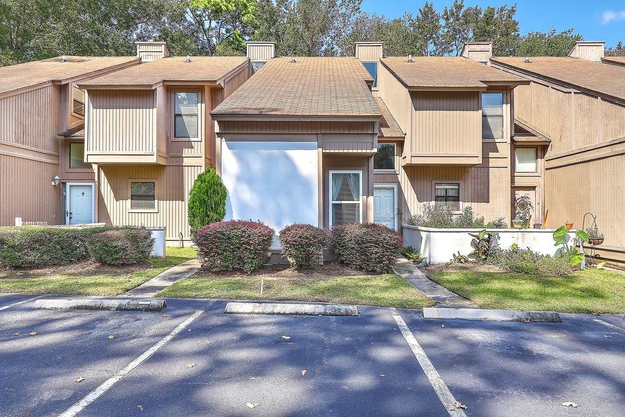 2753 Jobee Drive - Photo 1