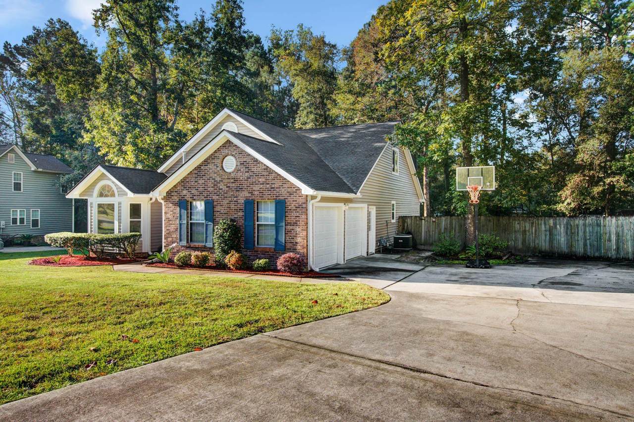 192 Gibbon Court - Photo 1