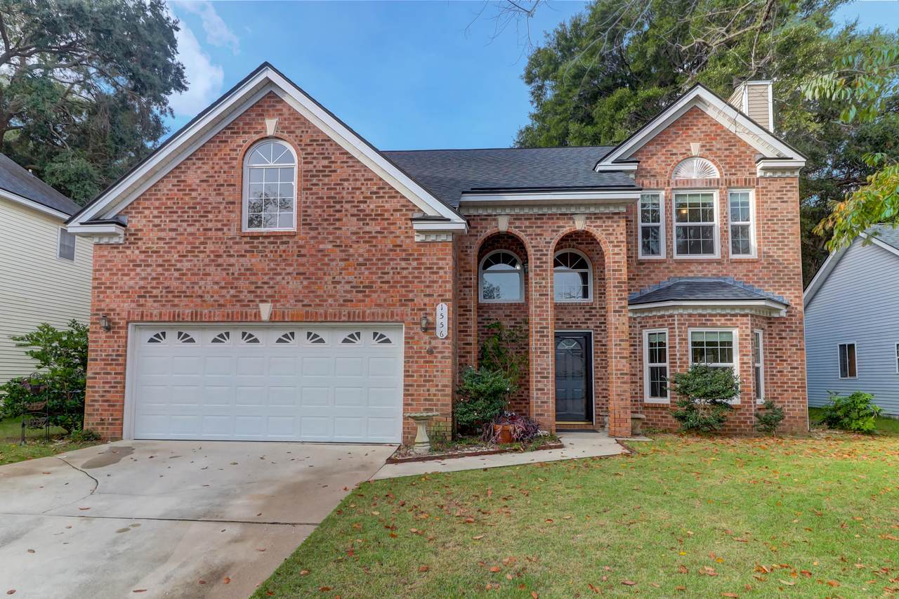 1556 Harborsun Drive - Photo 1