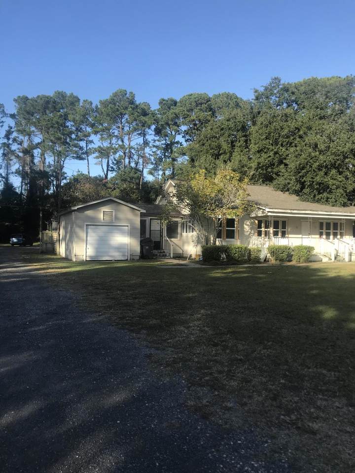 3910 Dorsey Avenue - Photo 1