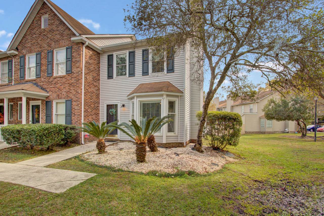 911 Reserve Way - Photo 1