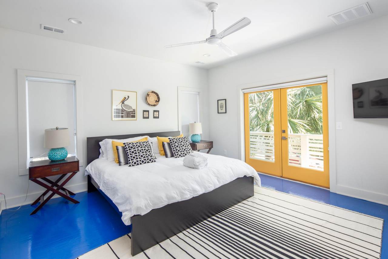 508 Huron Avenue - Photo 1