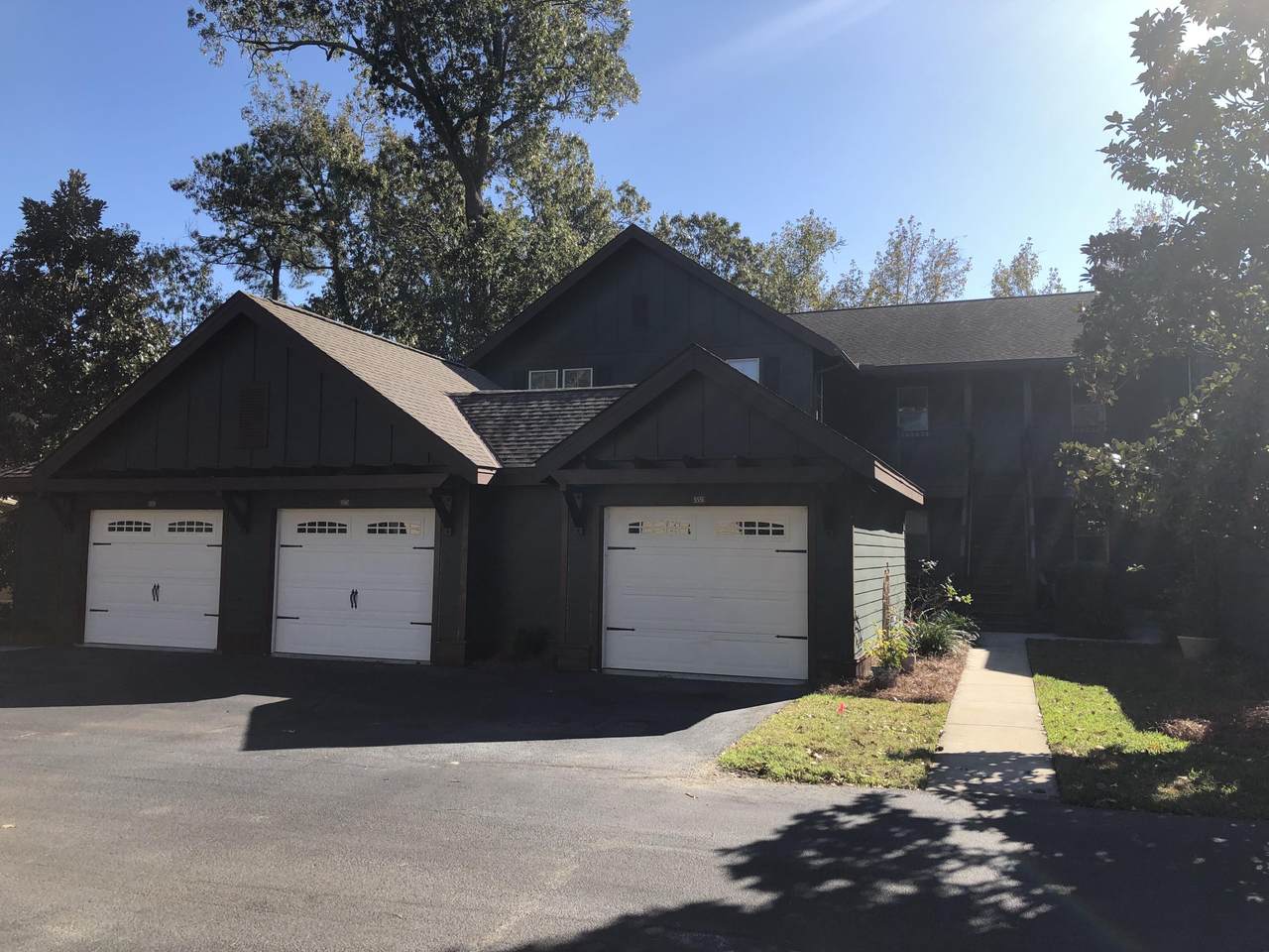 5551 Colonial Chatsworth Circle - Photo 1