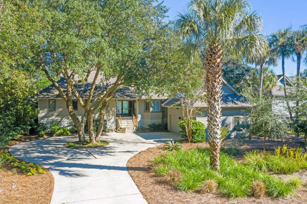 130 Turnberry Drive - Photo 1