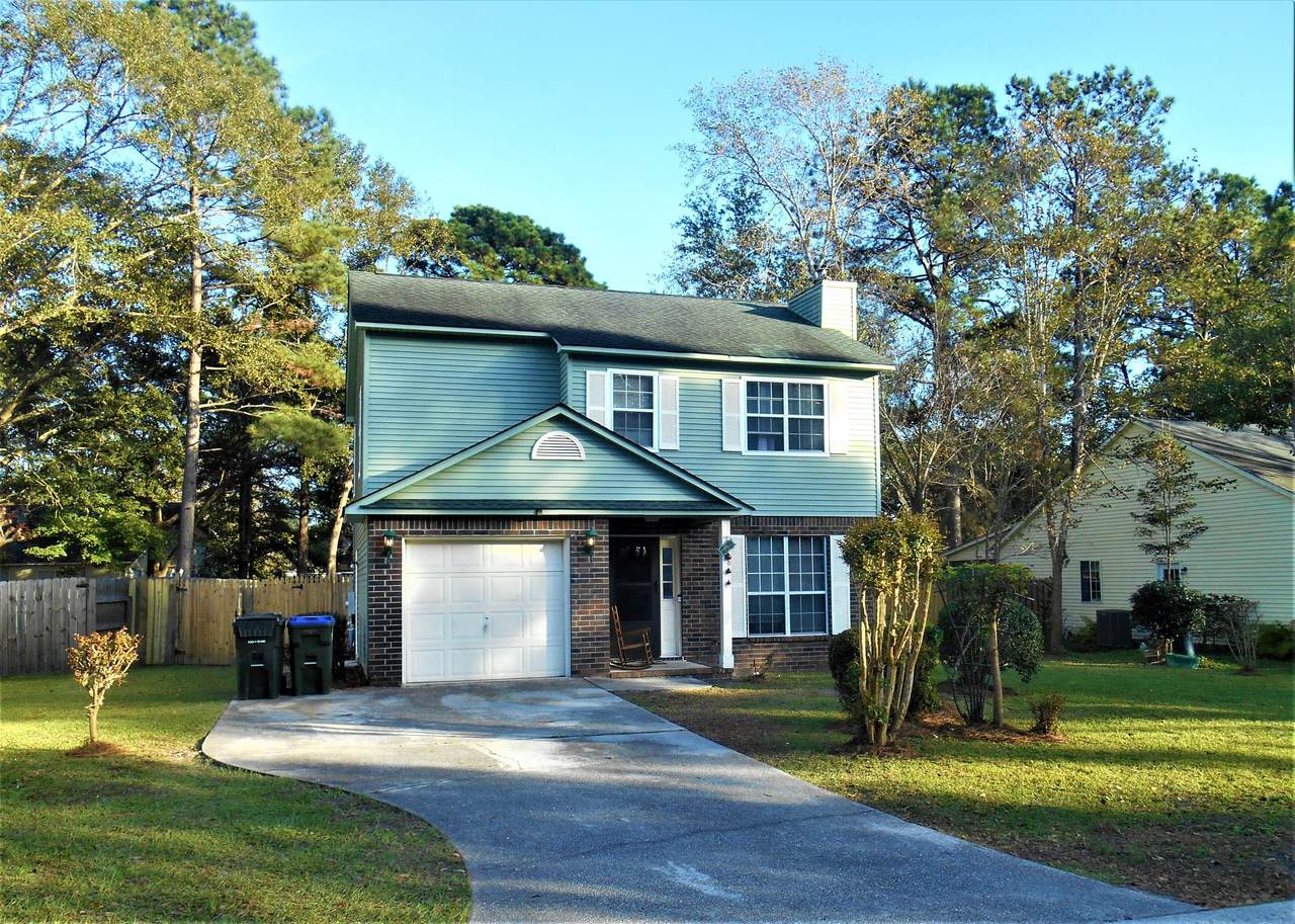 208 Chandler Drive - Photo 1