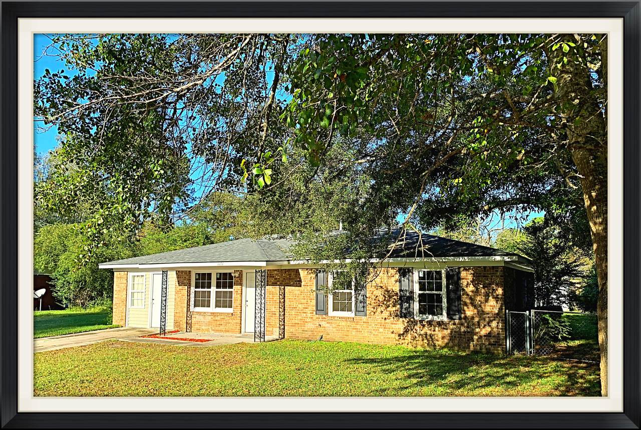 4434 Farmwood Street - Photo 1