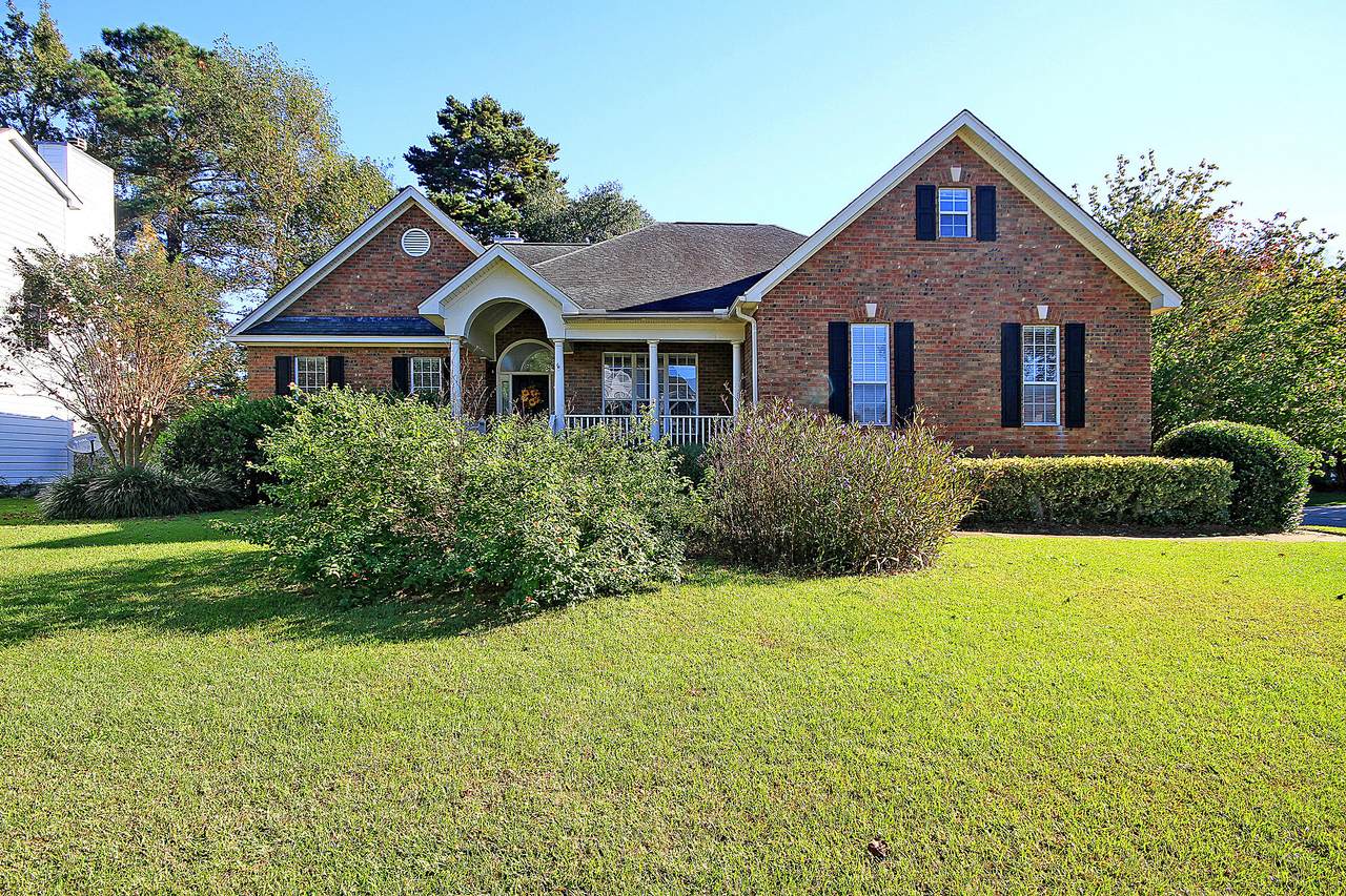2001 Carriage Way - Photo 1