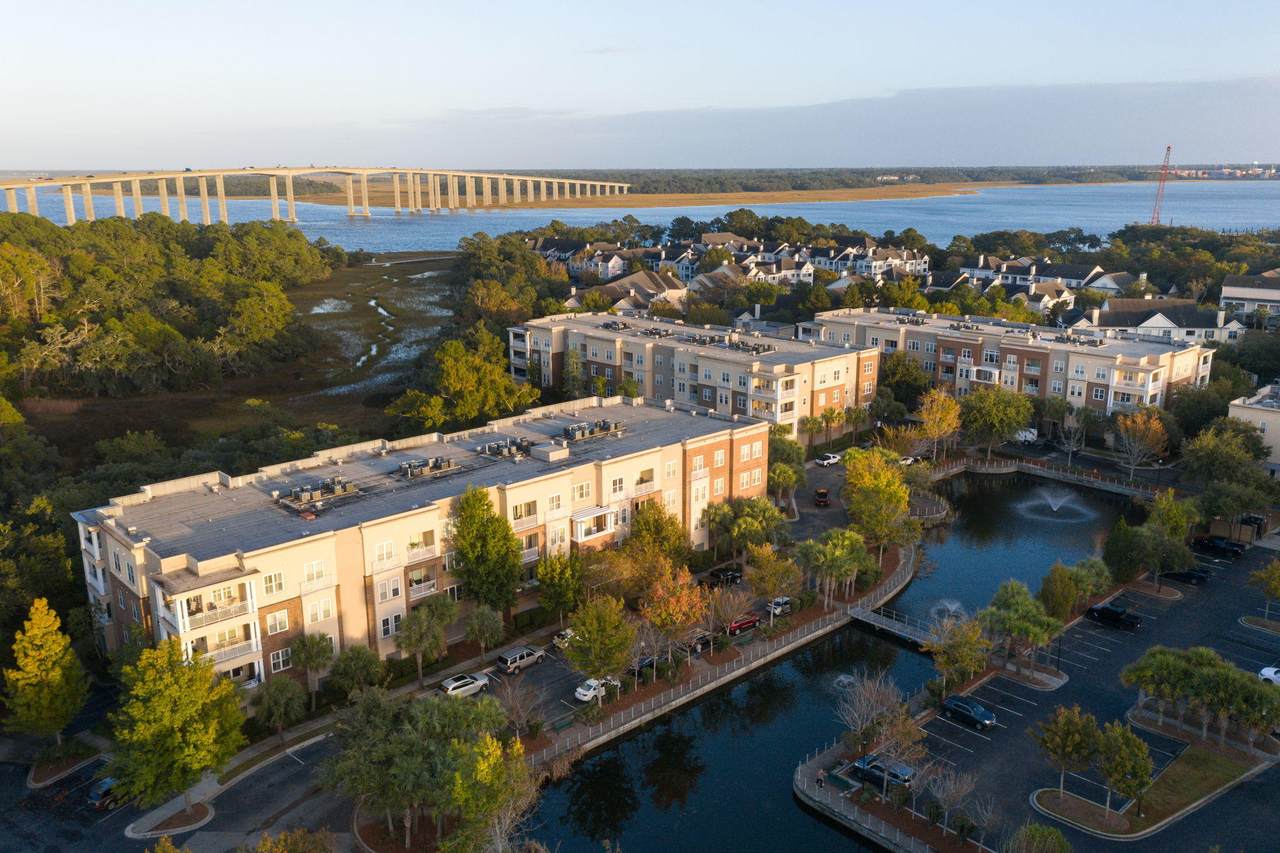 200 River Landing Drive - Photo 1