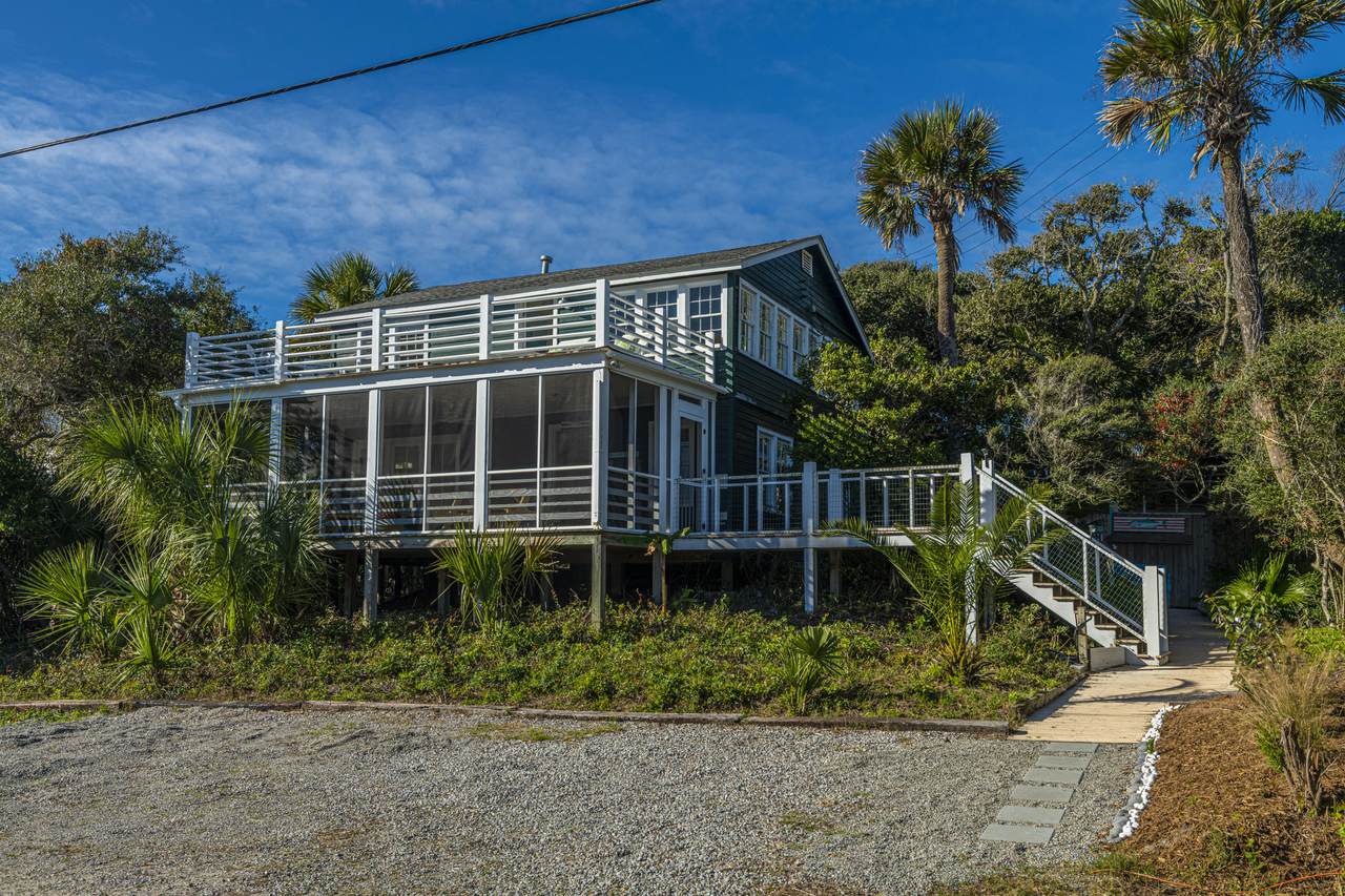 1110 Arctic Ave Avenue - Photo 1