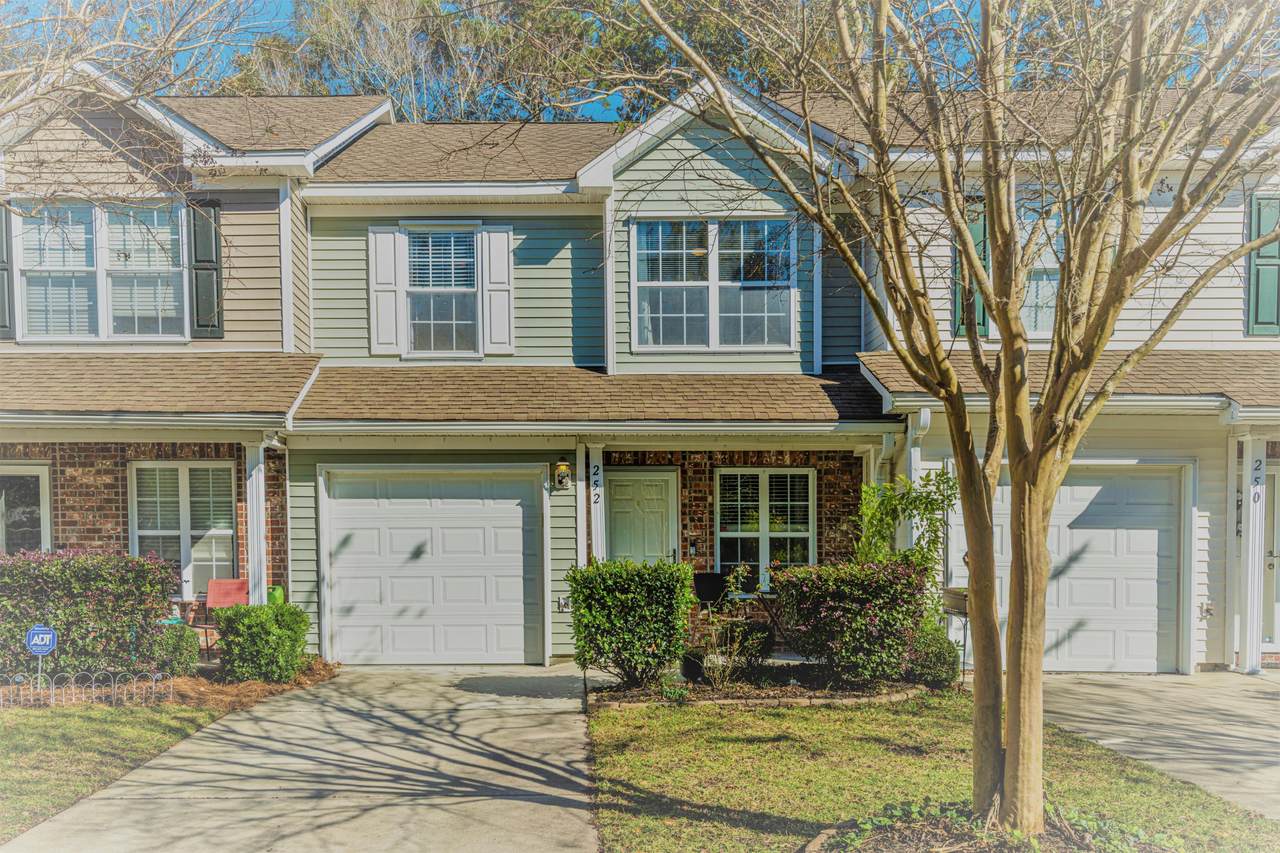 252 Xavier Street - Photo 1