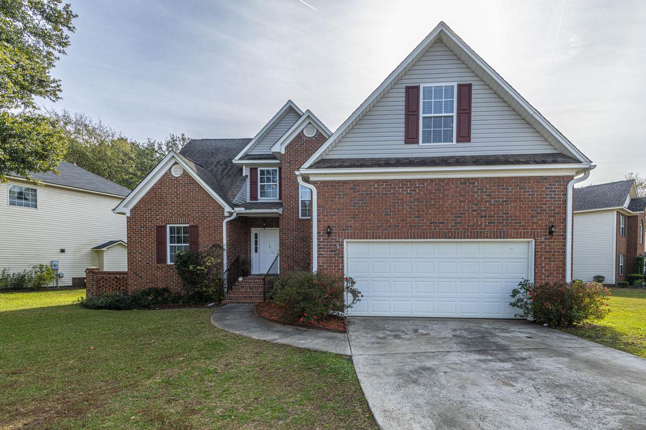 116 Holbrook Lane - Photo 1