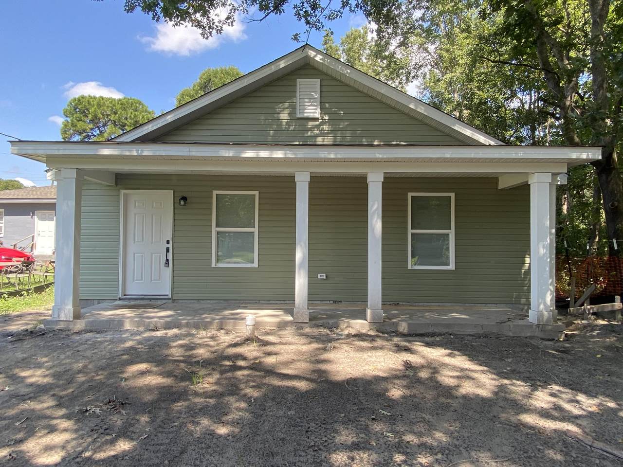2542 Highpoint Drive - Photo 1