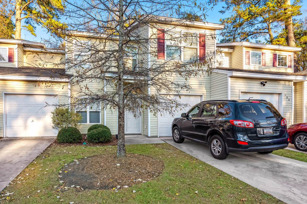 102 Angel Oaks Court - Photo 1