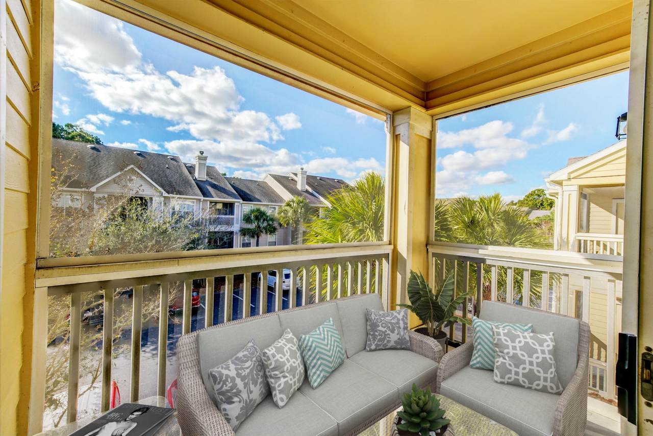 1600 Long Grove Drive - Photo 1