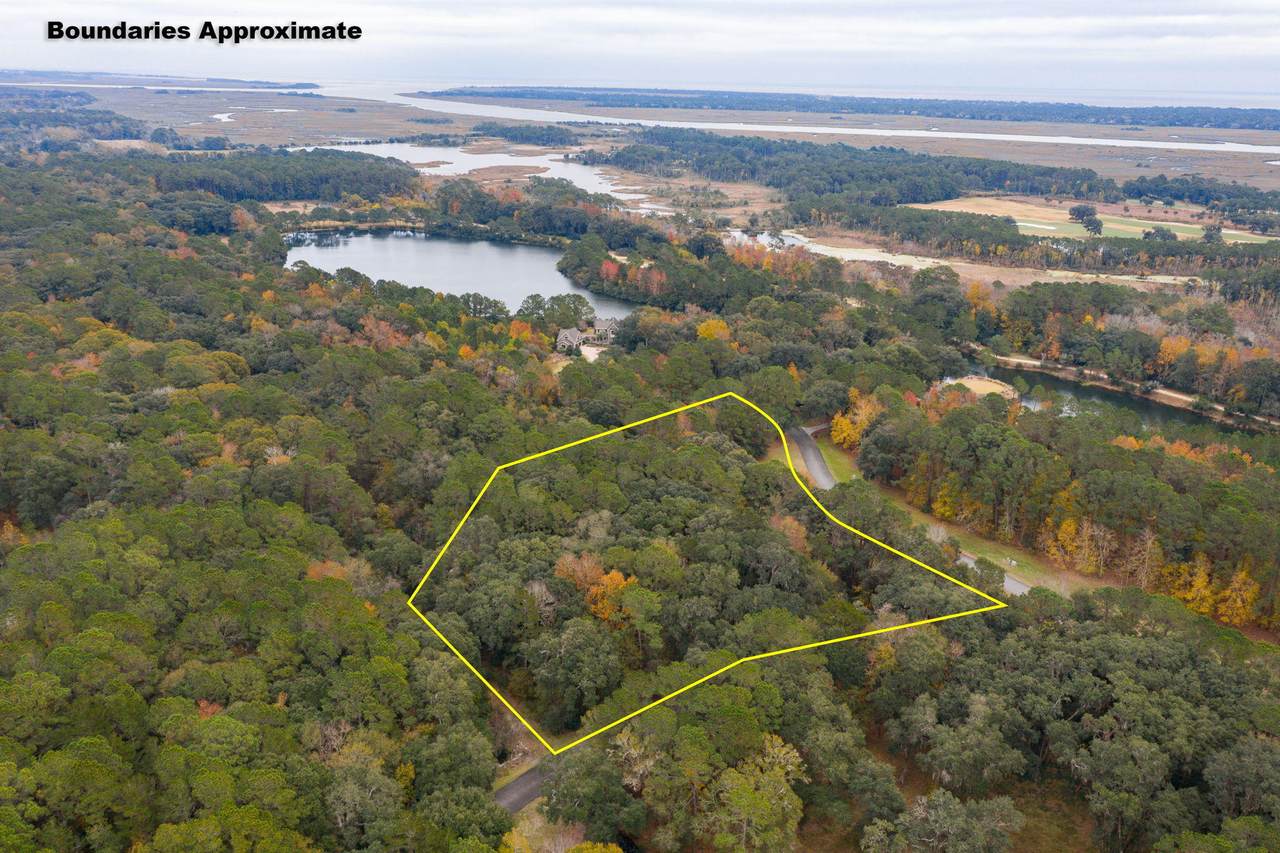 4114 Gnarled Oaks Lane - Photo 1