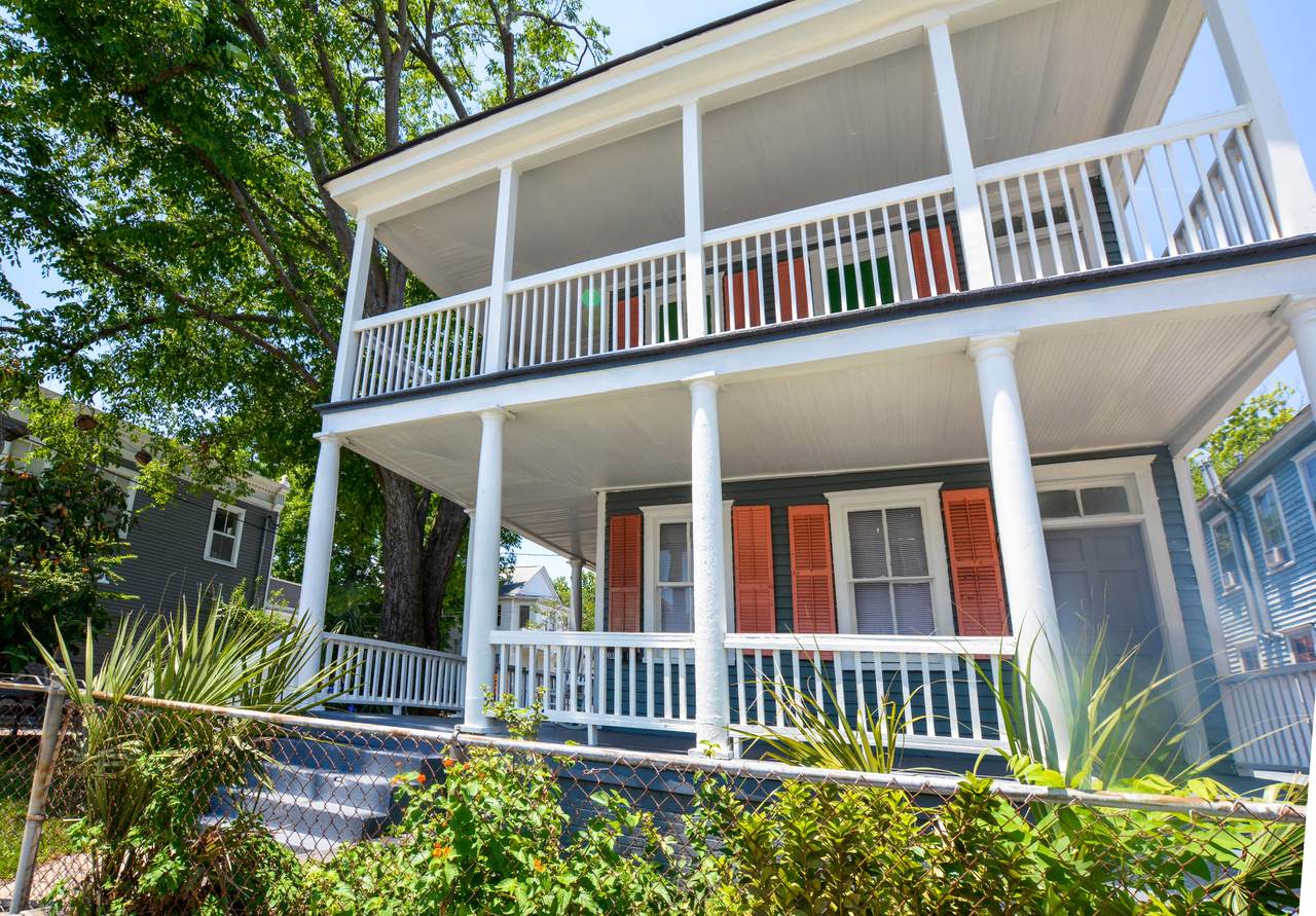 380 Huger Street - Photo 1