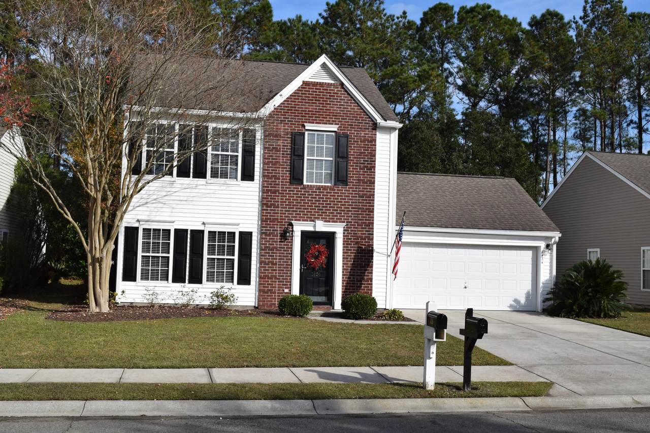 1424 Water Edge Drive - Photo 1