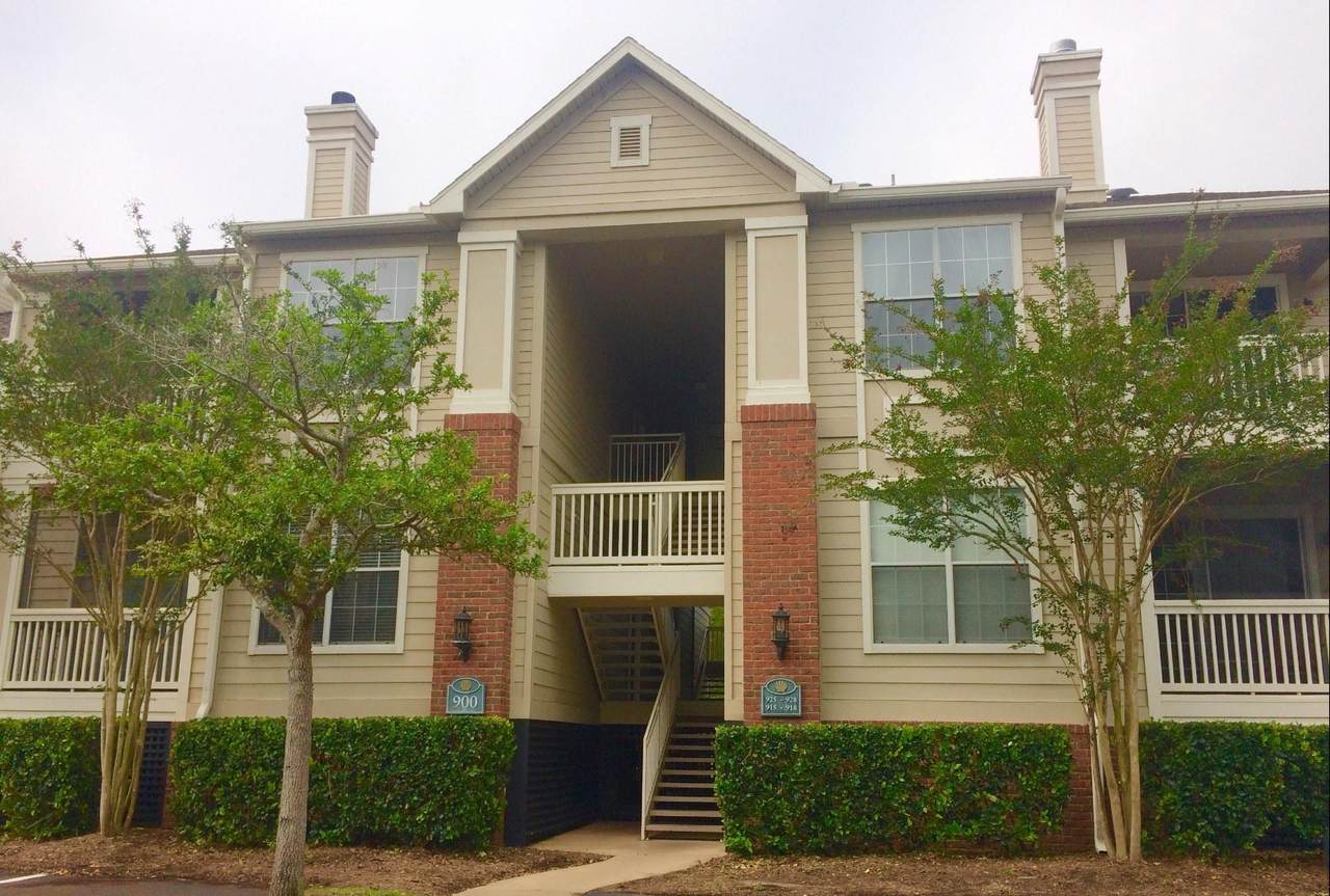 1600 Long Grove Drive - Photo 1