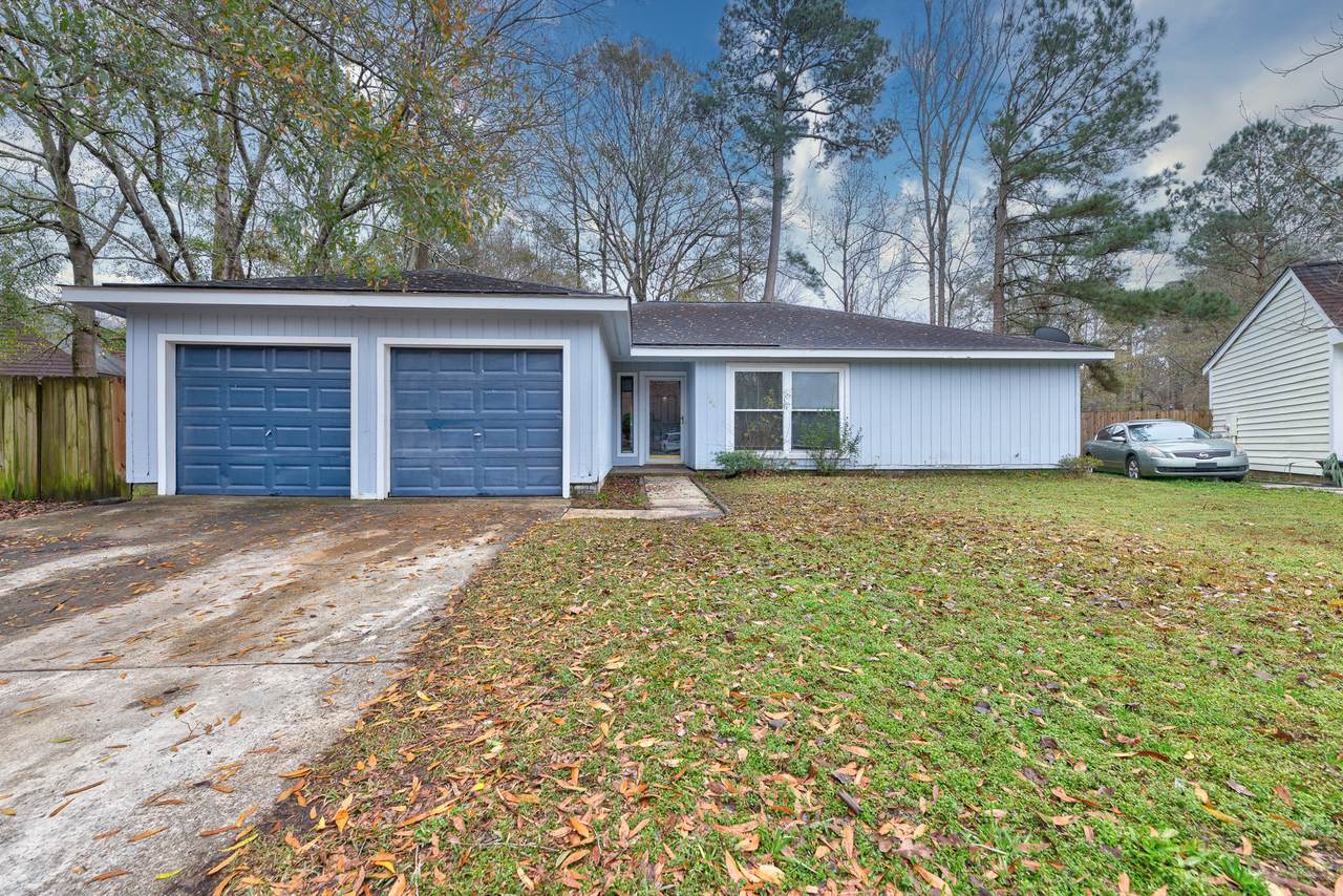 106 Edgewood Lane - Photo 1