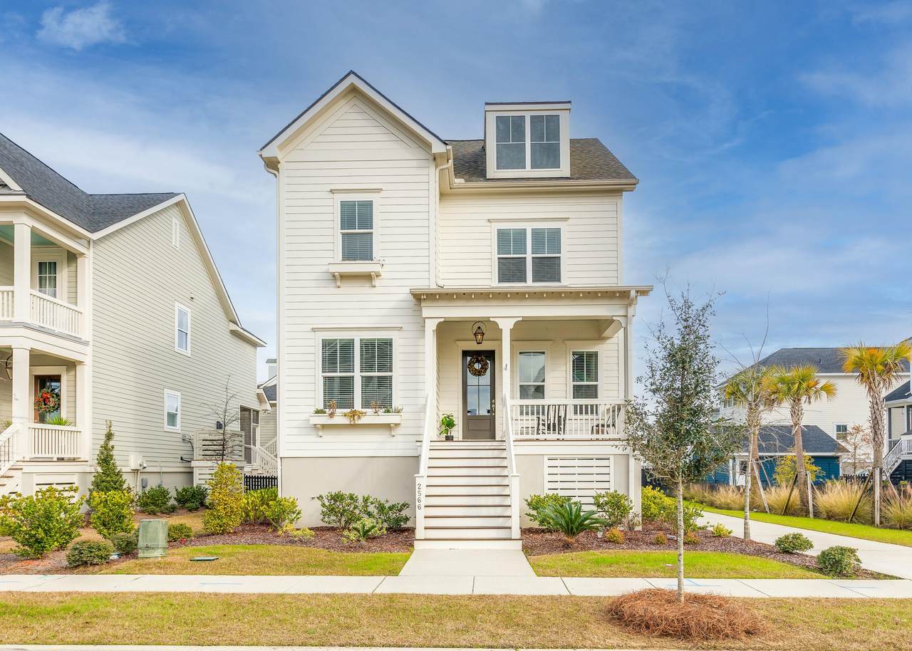 2566 Daniel Island Drive - Photo 1